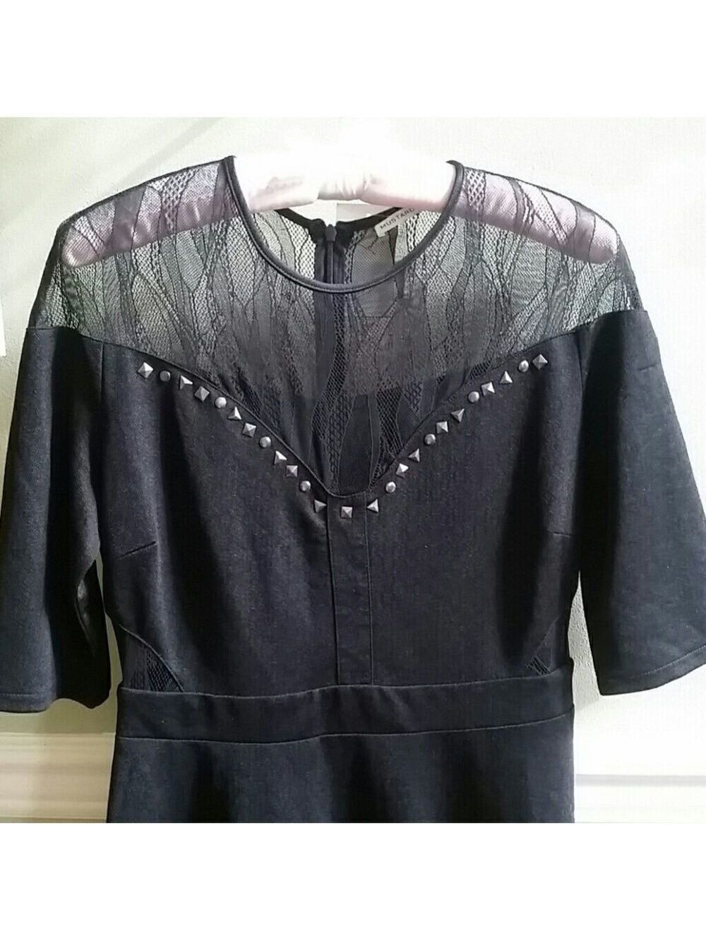 𝅺black Dress With Lace By Mustard Seed